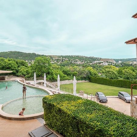 Апартамент За Гости Влади В Комплекс Garden Palace Balchik Eksteriør billede