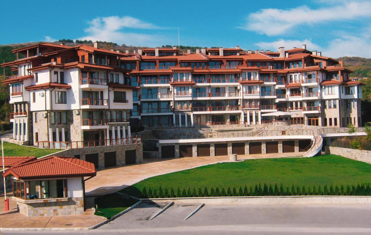 Апартамент За Гости Влади В Комплекс Garden Palace Balchik Eksteriør billede
