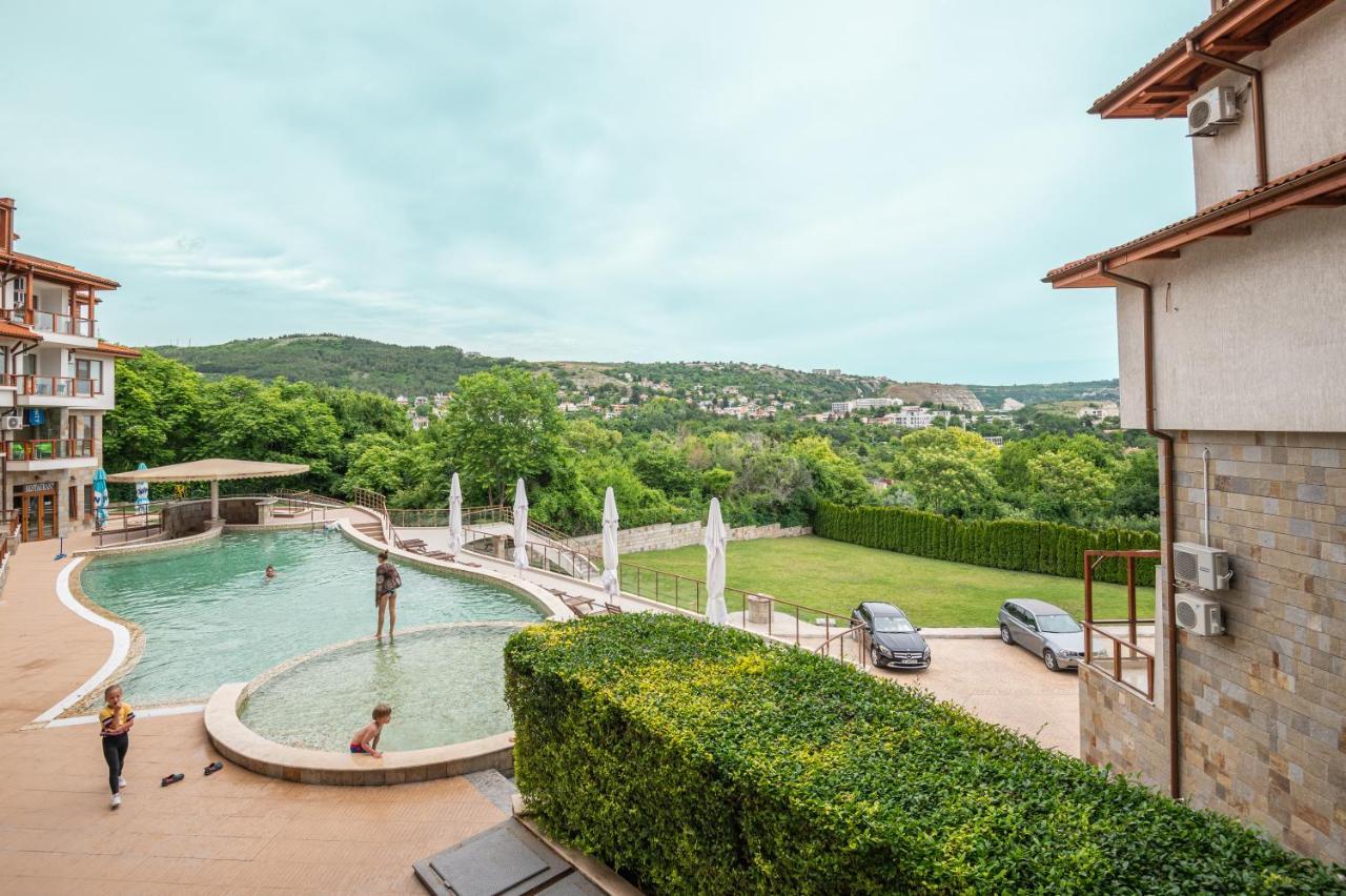 Апартамент За Гости Влади В Комплекс Garden Palace Balchik Eksteriør billede
